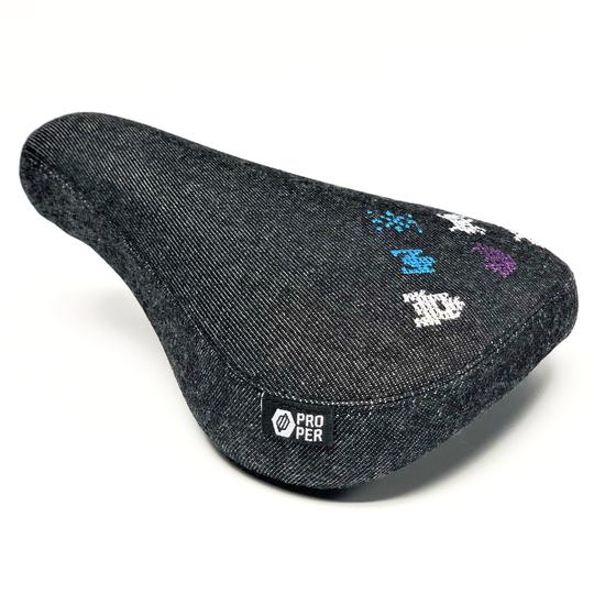 PROPER TRIPOD SEAT INVADER £29.99