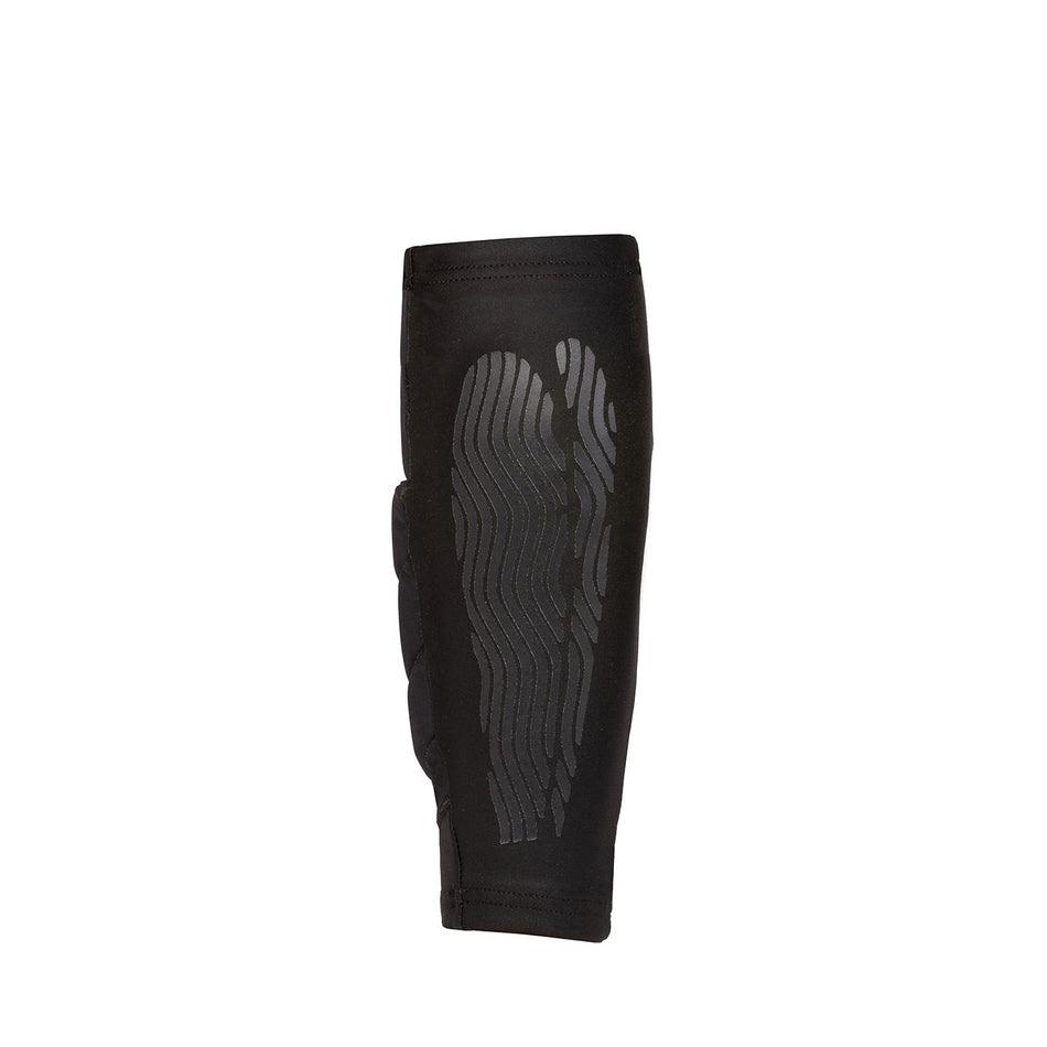 FUSE Omega Shin Pad (Black/Black)