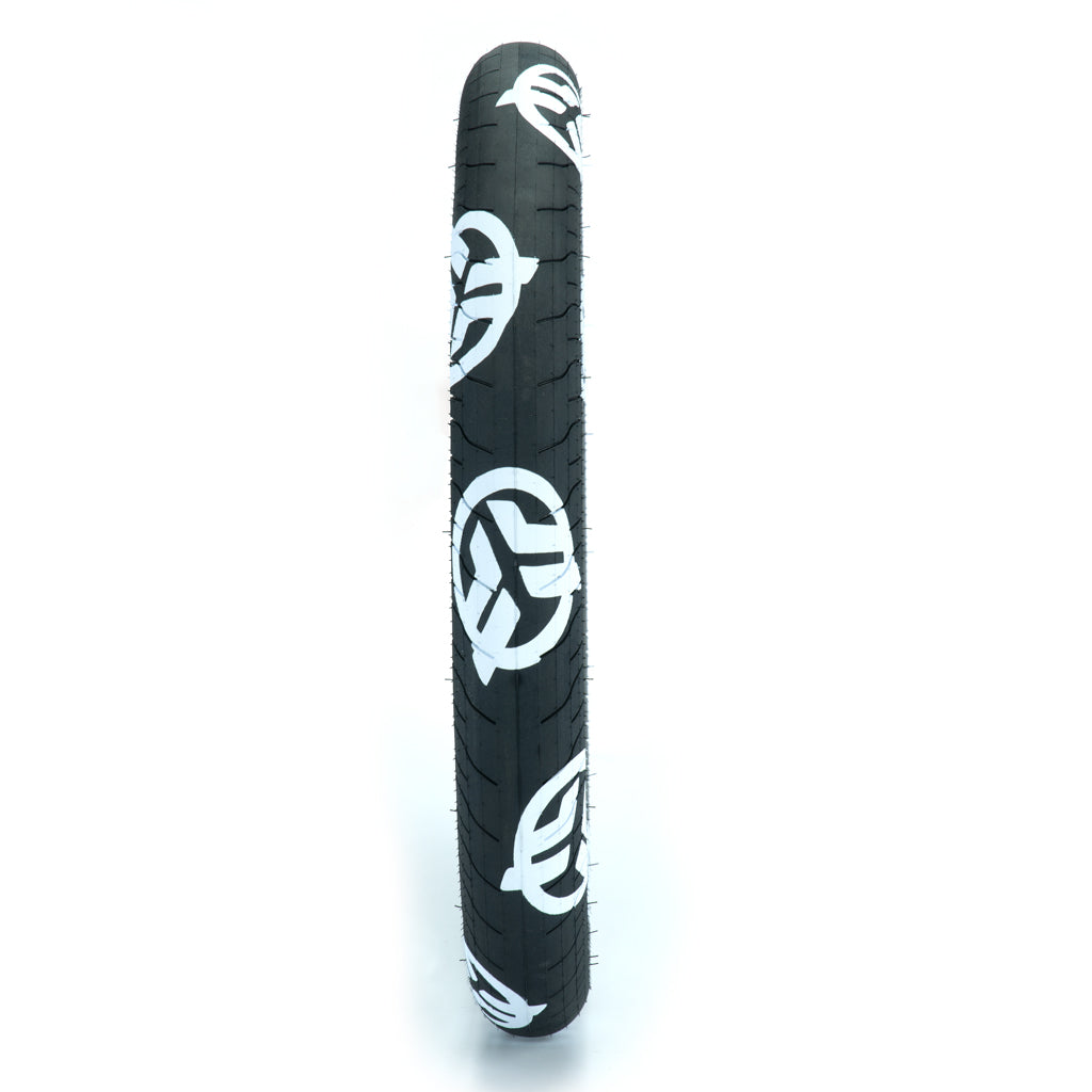 Federal Command LP Tyre 20" - Black With White Logos 2.40"