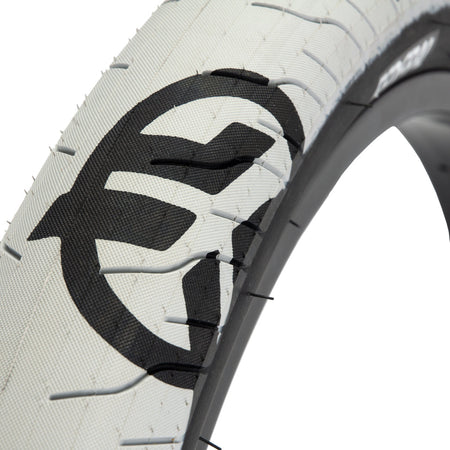 Federal Command LP Tyre 20" - Grey With Black Logos And Sidewalls 2.40"