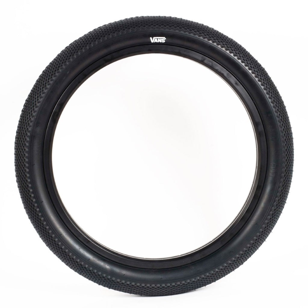Cult Vans Tyre 18" - All Black 2.30"