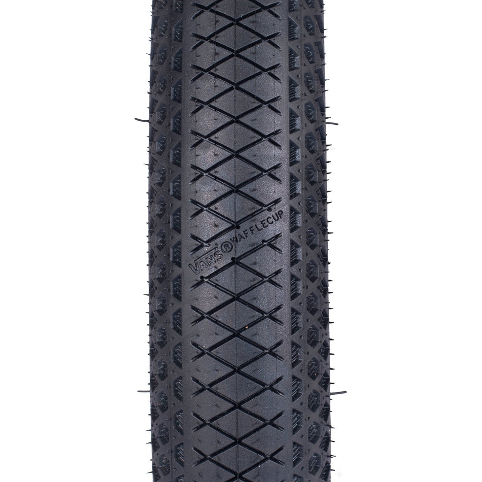 Cult Vans Wafflecup Tyre 20" - Black 2.40"